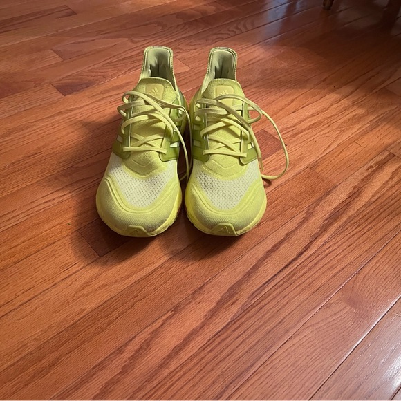RARE Size 12 - adidas UltraBoost 21 Solar Yellow - Picture 4 of 5